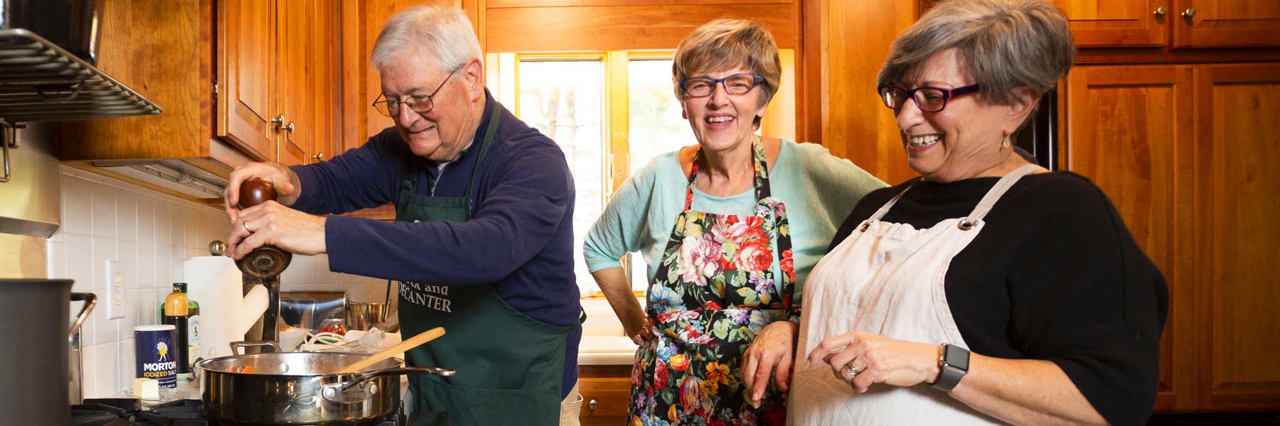 people cooking together